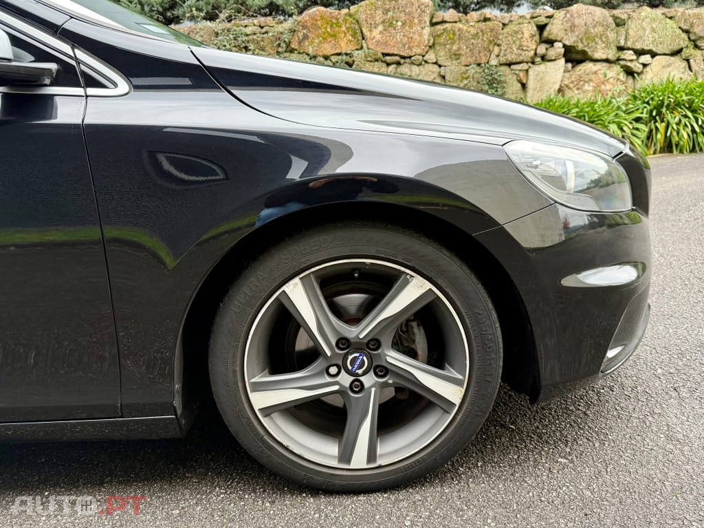 Volvo V40 1.6 D2 R-Design