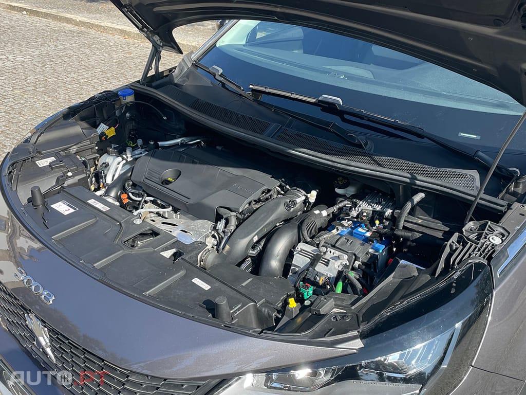 Peugeot 3008 1.6 Hybrid Allure Pack e-EAT8