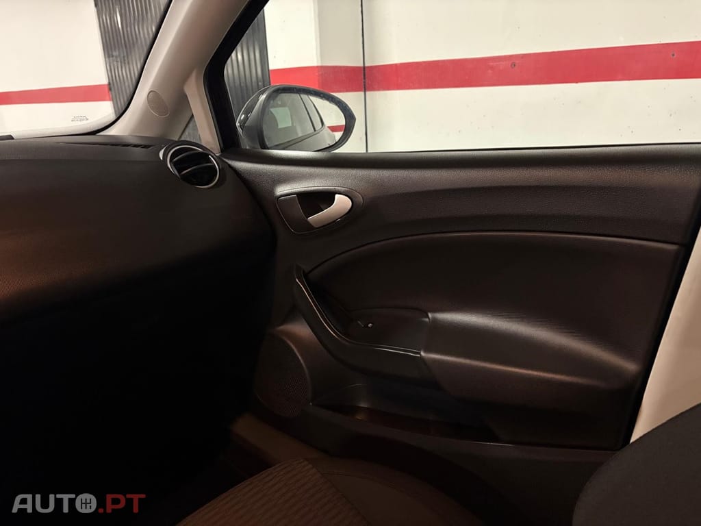 Seat Ibiza 1.6 TDi Style DPF