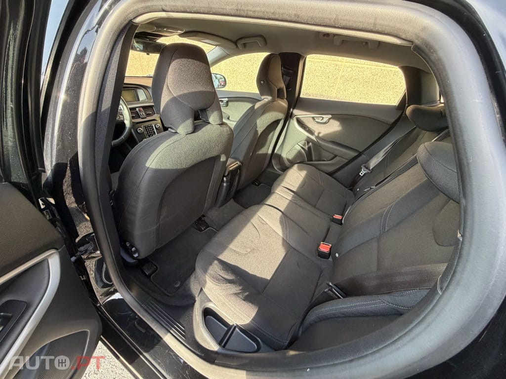 Volvo V40 1.6 D2 Momentum