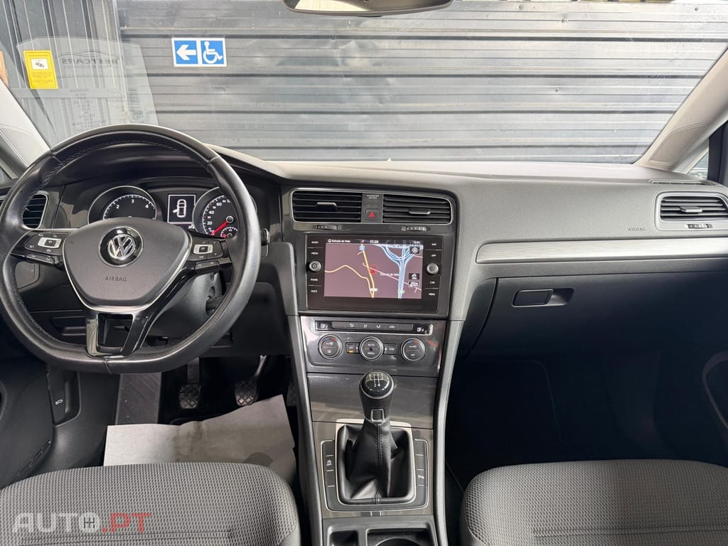 Volkswagen Golf 1.6 TDi Confortline