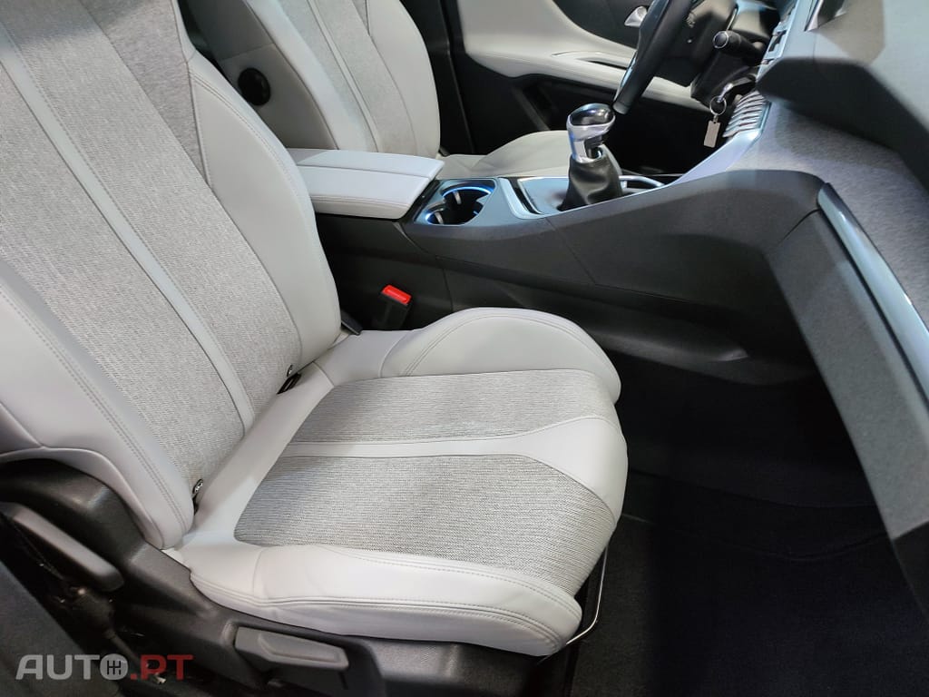 Peugeot 3008 HDI PREMIUM