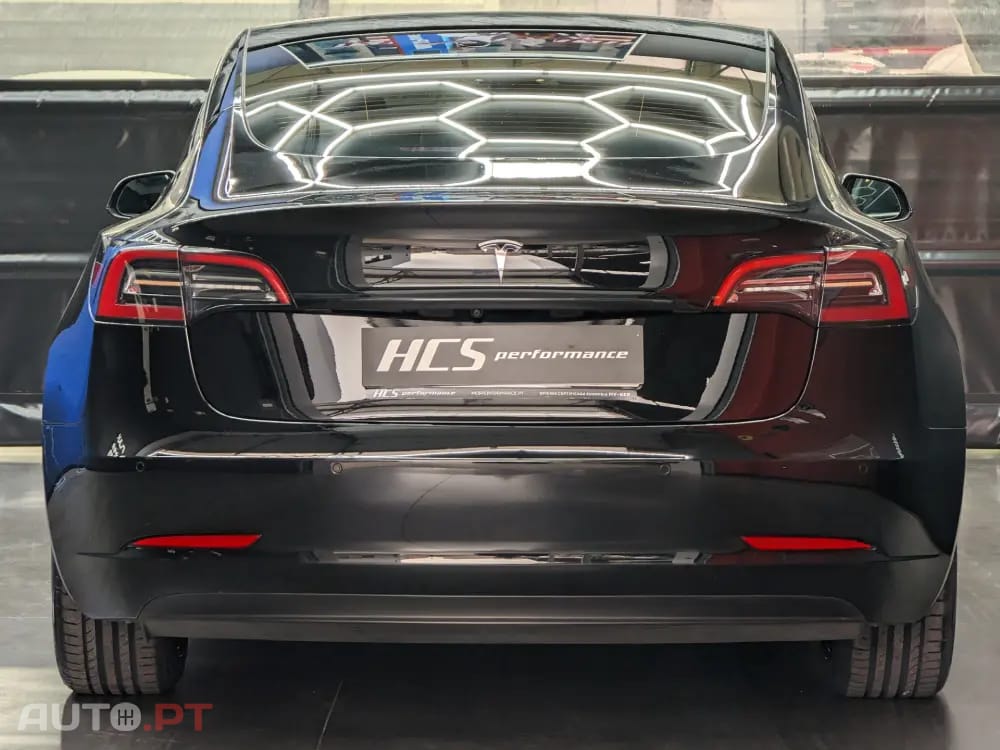 Tesla Model 3 Tração Traseira