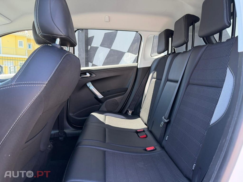 Peugeot 2008 1.2 PureTech Allure EAT6