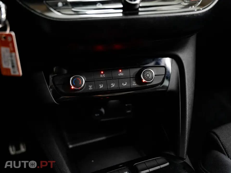 Opel Corsa 1.2 T Hybrid EdCT