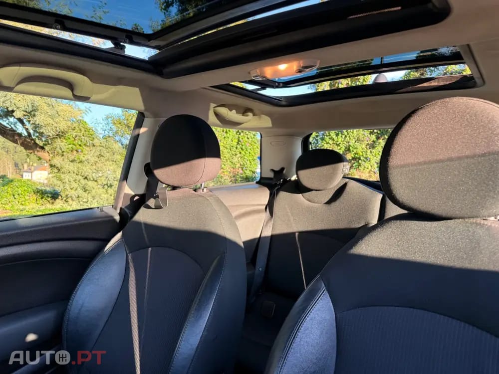 MINI Cooper Cooper D