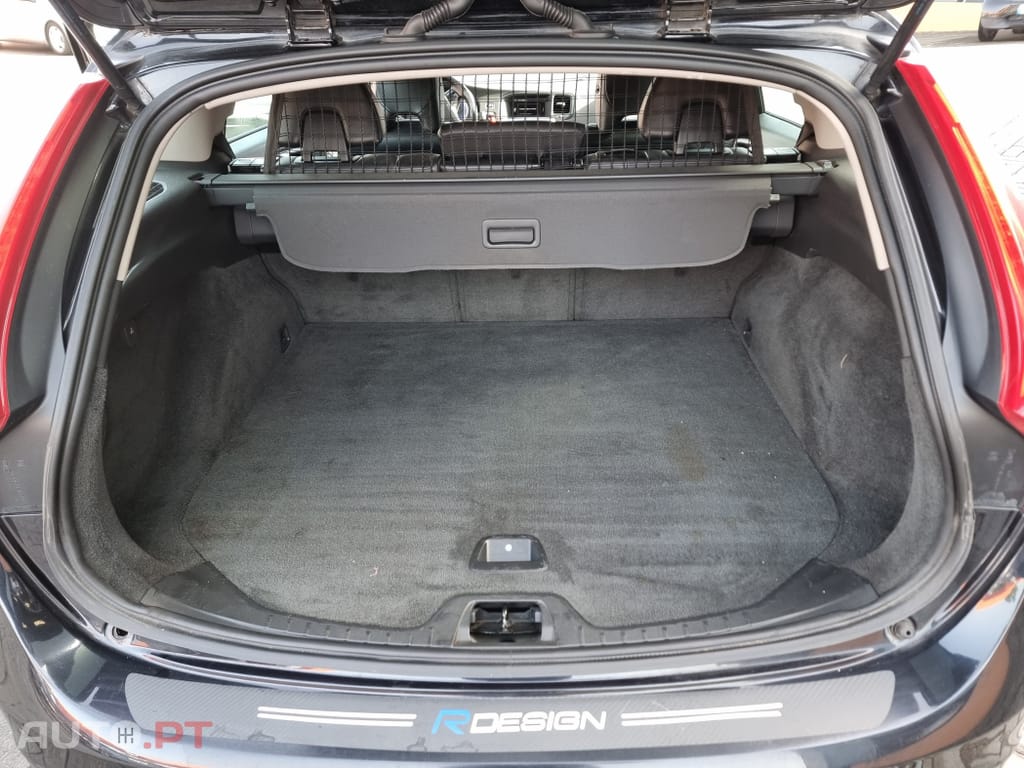 Volvo V60 1.6 D2 R-Design