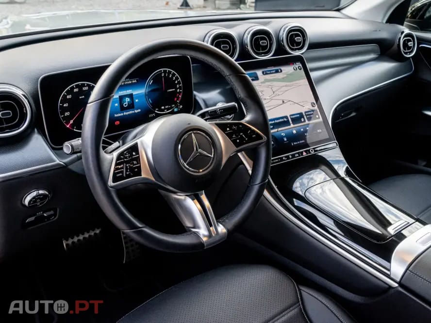 Mercedes-Benz GLC 300 e 4Matic 9G-TRONIC AMG Line Advanced