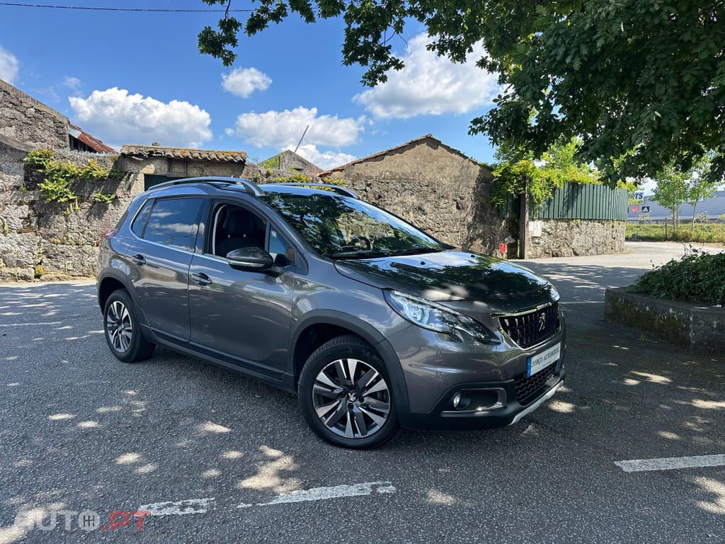Peugeot 2008 1.2 PureTech Allure EAT6