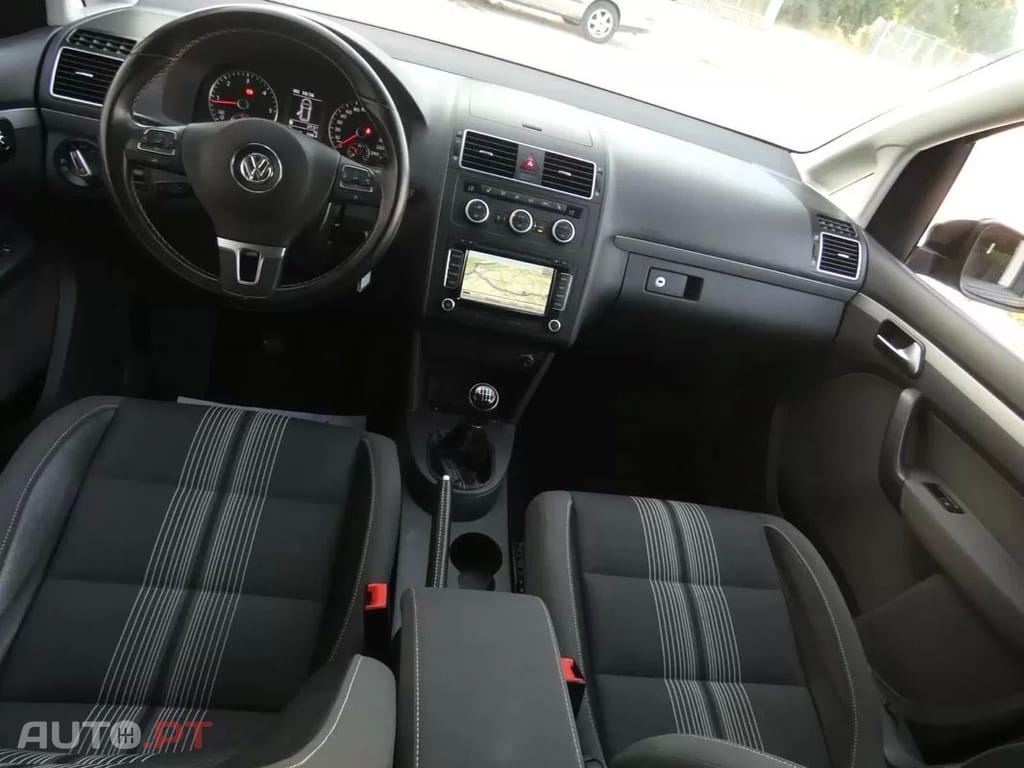 Volkswagen Touran 2.0 TDI DPF MATCH