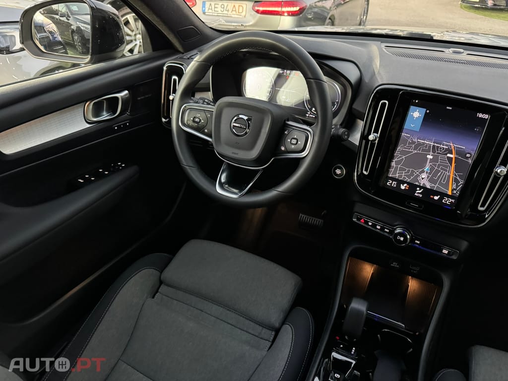 Volvo XC40 1.5 T4 PHEV Plus Dark