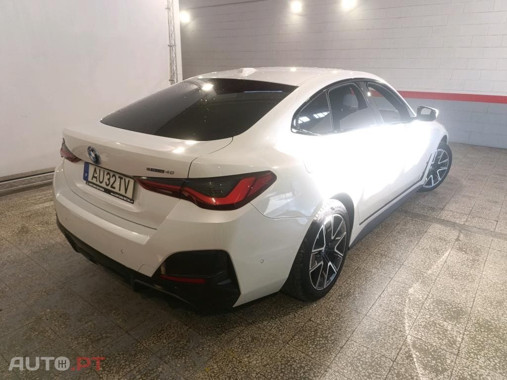 BMW i4 eDrive40 Desportiva M