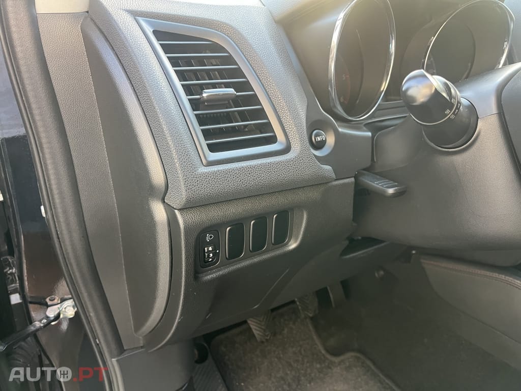 Mitsubishi ASX 1.6 DI-D Instyle Connect Edition
