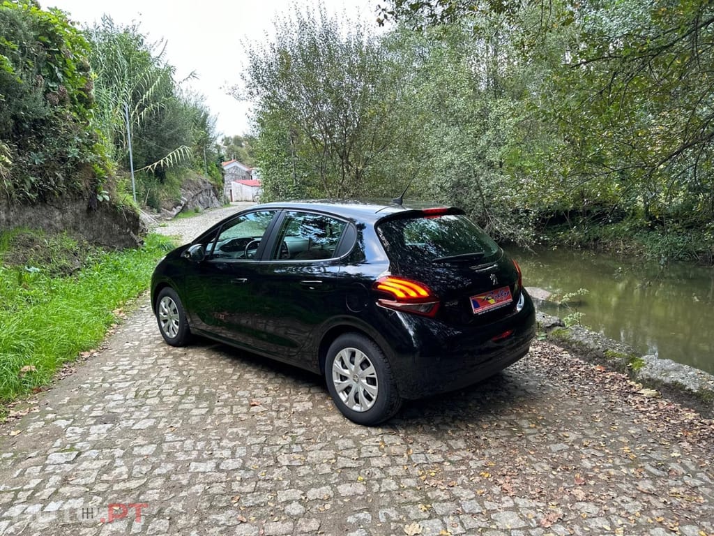 Peugeot 208 1.2 PureTech Style