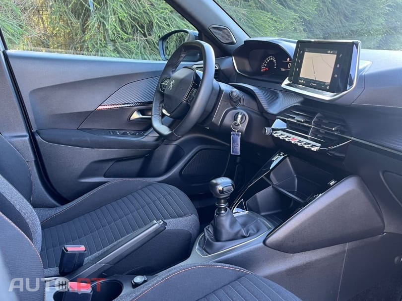 Peugeot 2008 1.2 PureTech Active