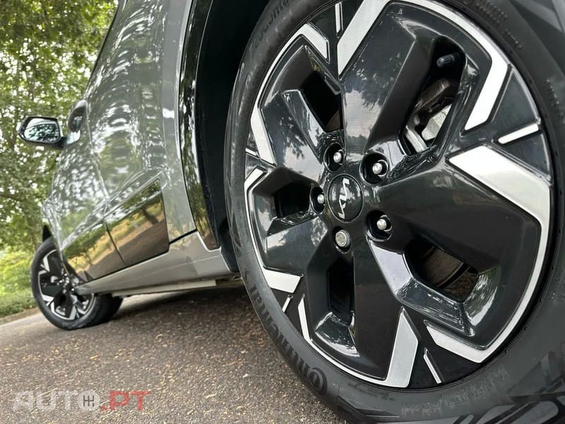 Kia Niro 64kWh Vision Edition