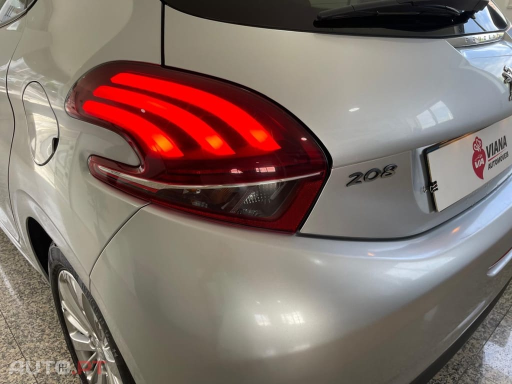 Peugeot 208 1.6 BlueHDi Style