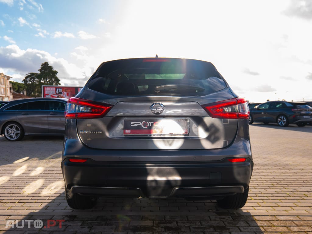 Nissan Qashqai 1.5 dCi N-Connecta