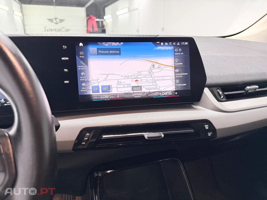 BMW 218 d Auto