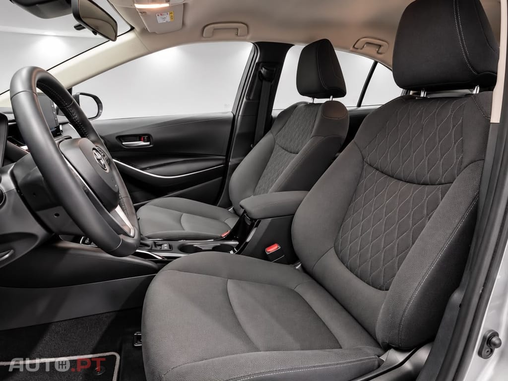 Toyota Corolla 1.8 Hybrid Exclusive