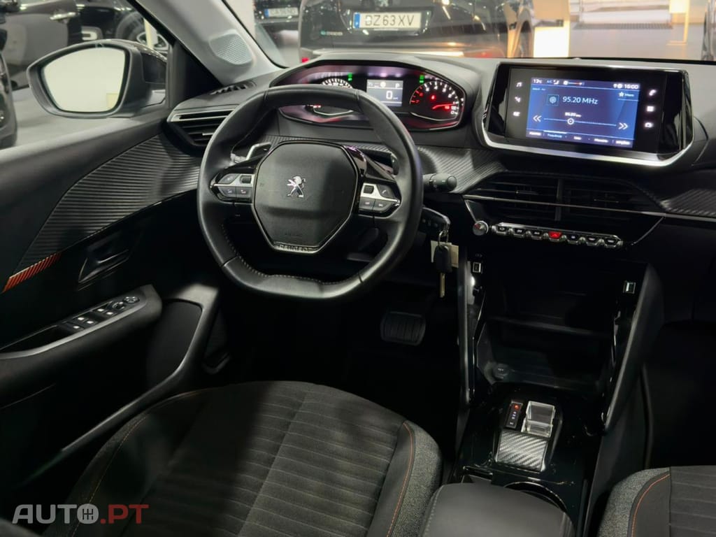 Peugeot 208 1.2 PureTech Active Pack EAT8