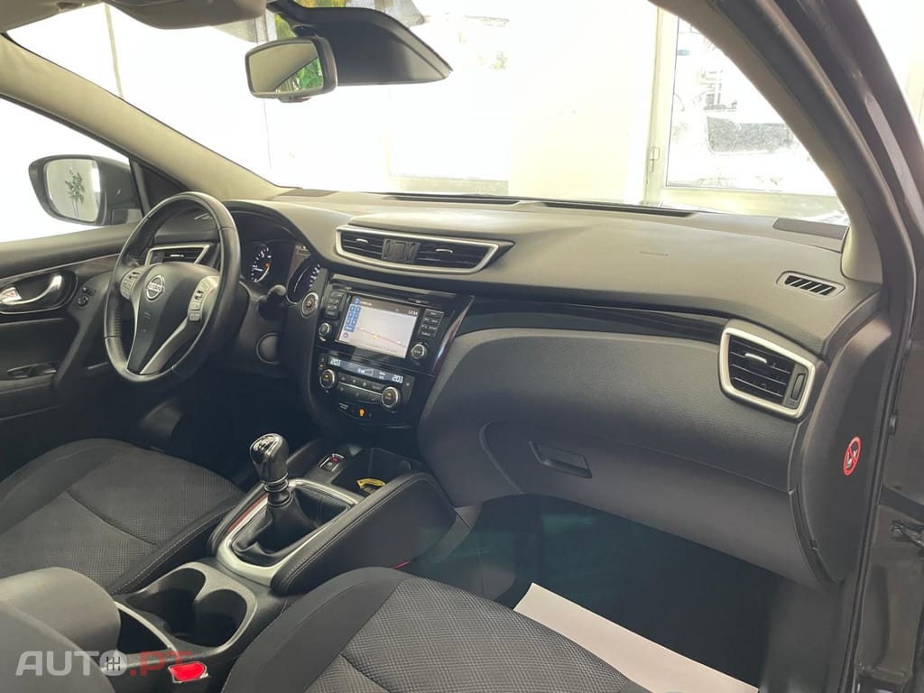 Nissan Qashqai 1.5 dCi N-Connecta 18 RS+PS