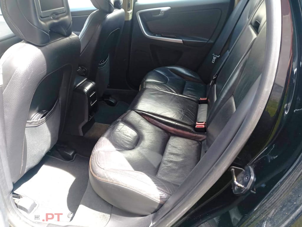 Volvo XC60 2.0 D3 Drive Summum 7 Lugares Nac