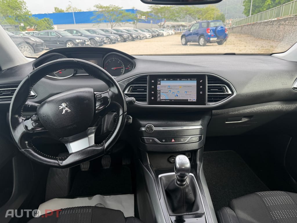 Peugeot 308 1.6 BlueHDi Allure J17