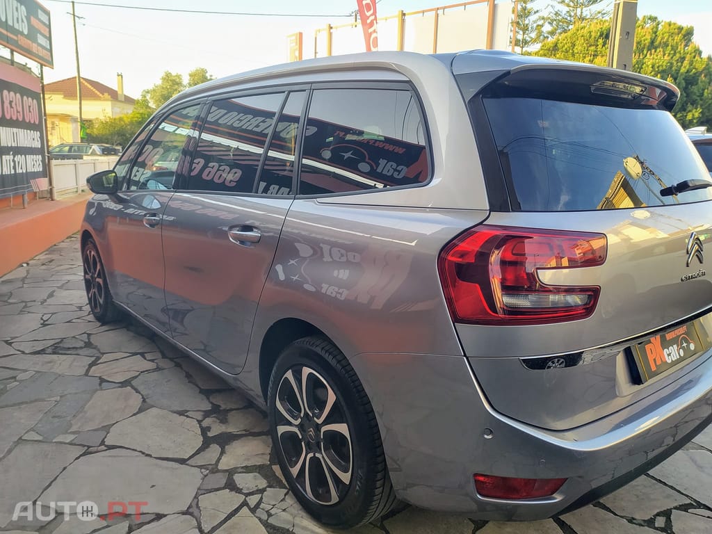 Citroen C4 SpaceTourer 1.5 BlueHDI Shine( 7 Lug)