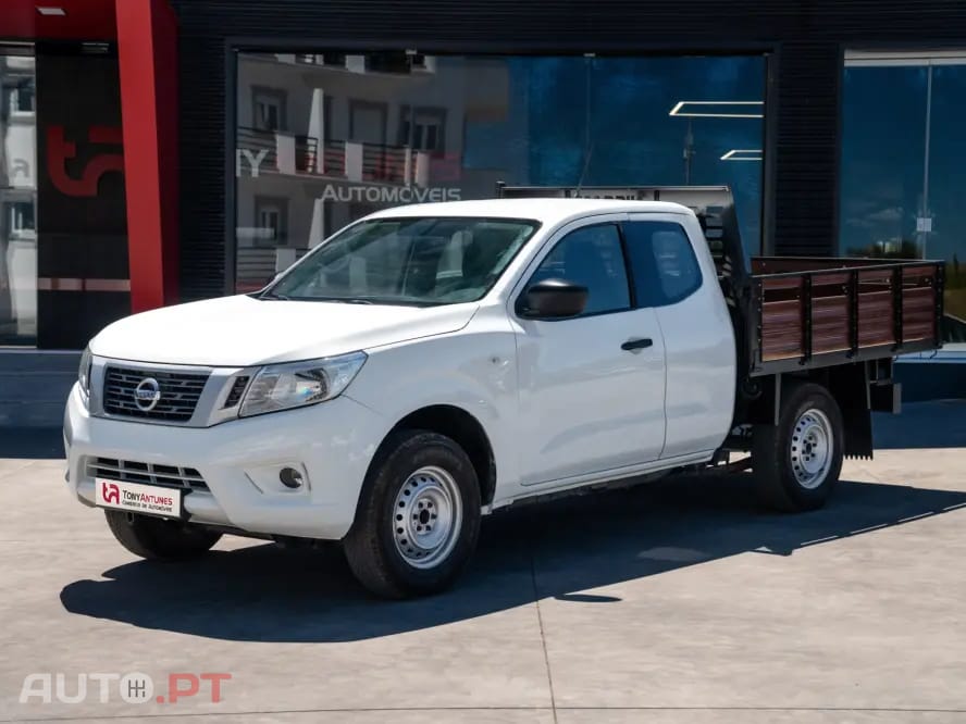 Nissan Navara 2.5 dCi CD LE