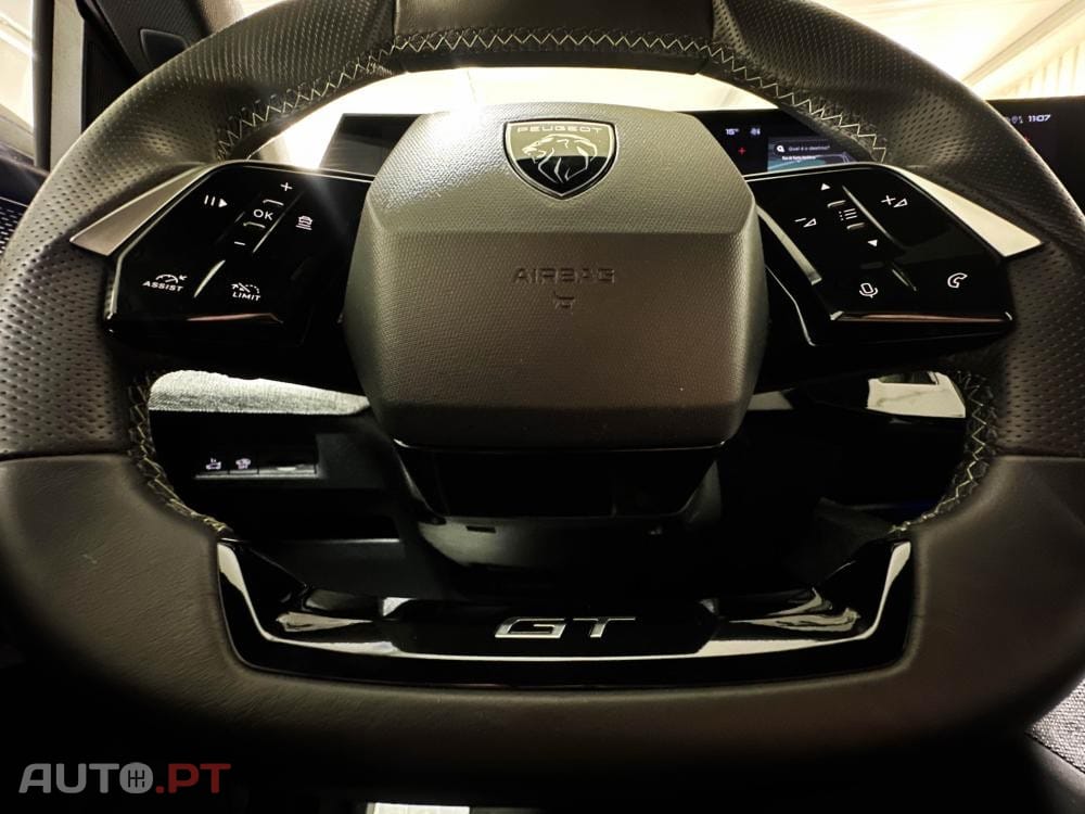 Peugeot E-3008 73 kWh GT