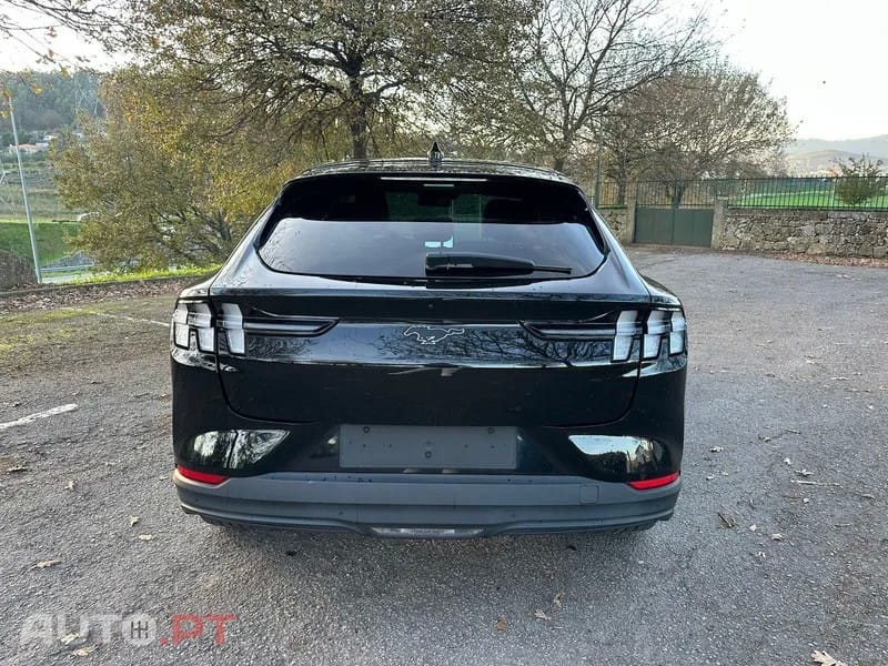 Ford Mustang Mach-E Standard