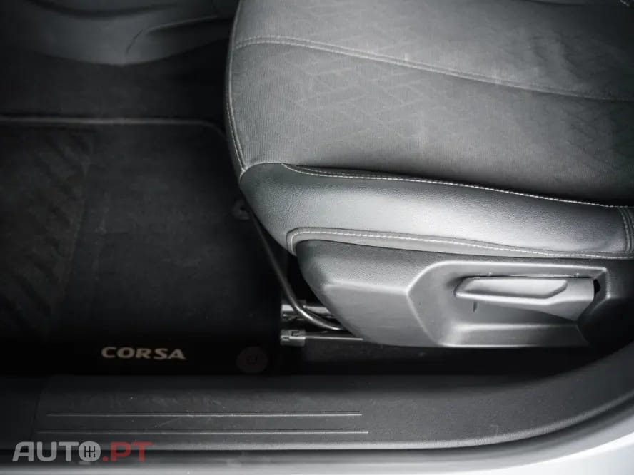 Opel Corsa 1.2 T Business Edition