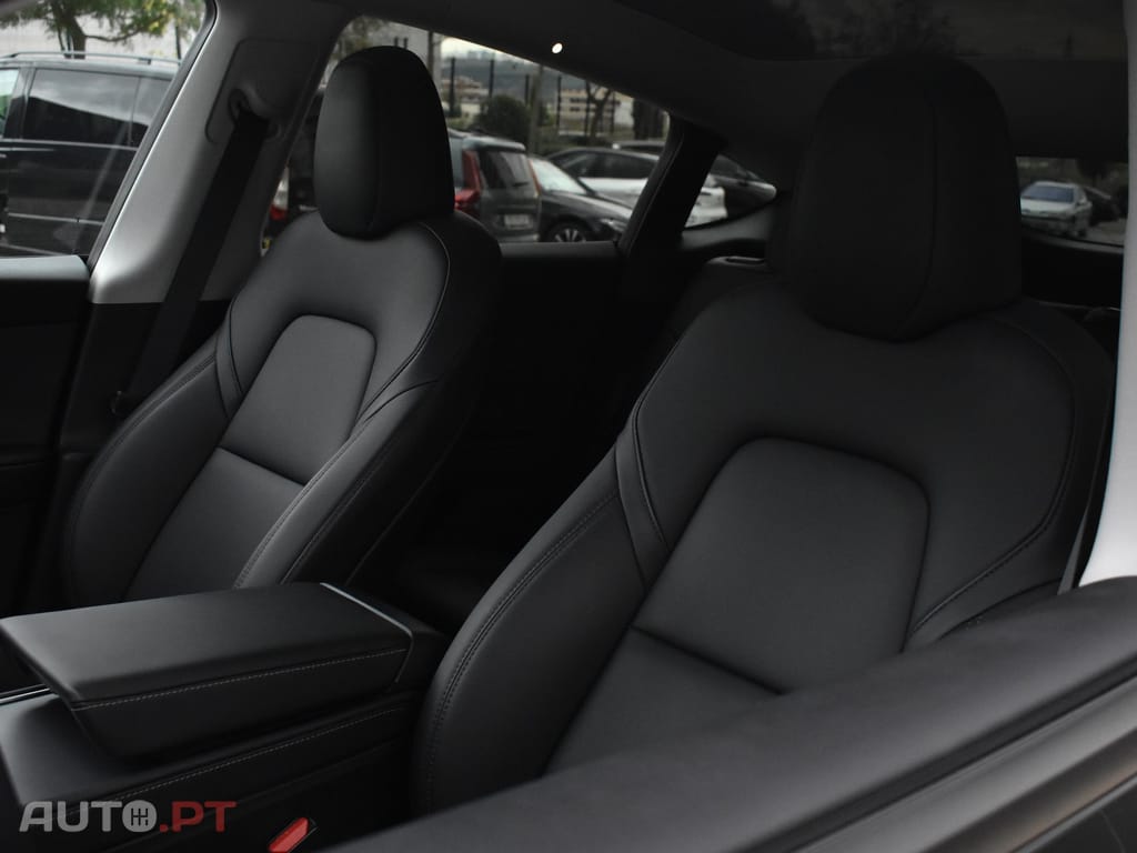 Tesla Model Y Performance Tração Integral