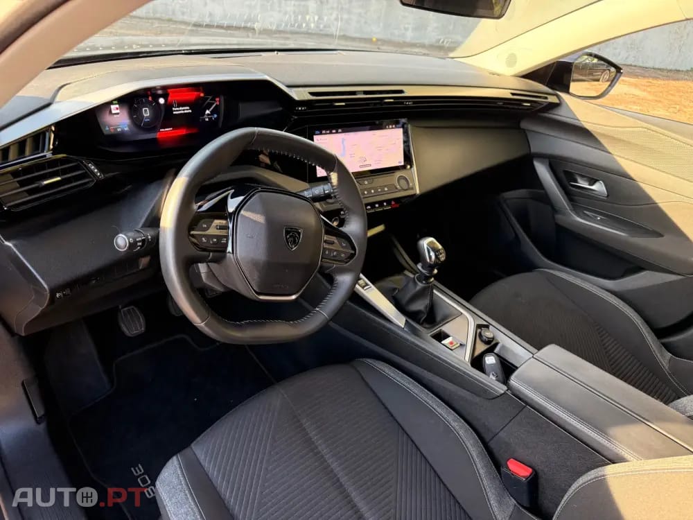 Peugeot 308 SW 1.5 BlueHDi Active Pack — fotografia 14