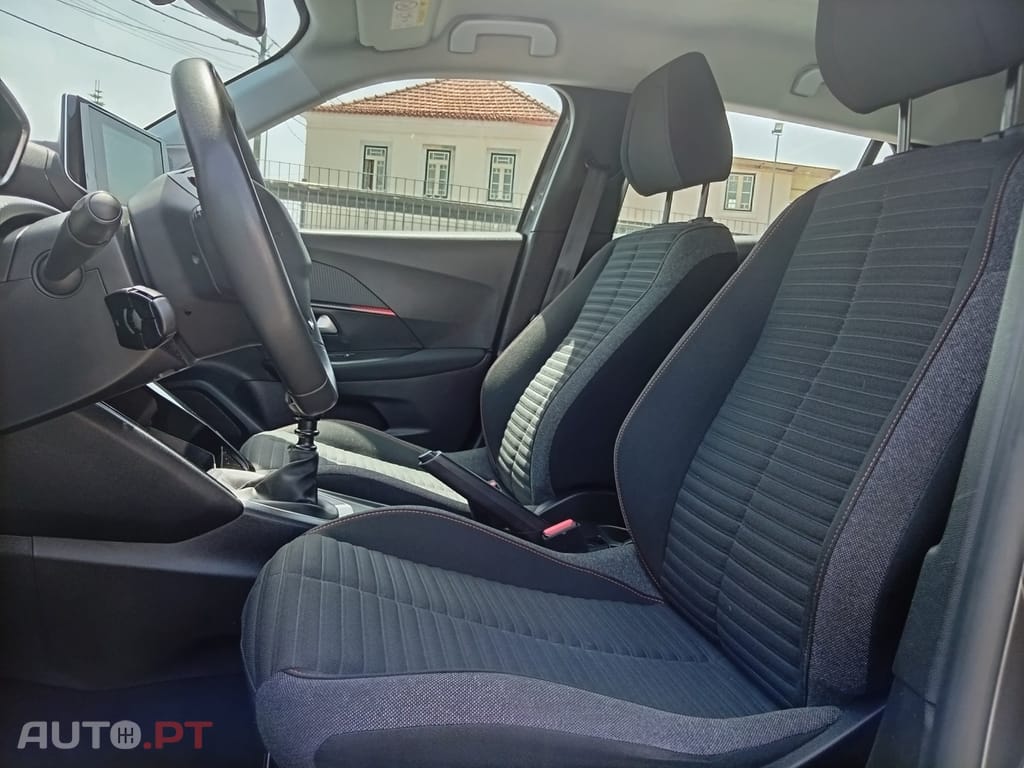 Peugeot 2008 1.2 PureTech Active Pack