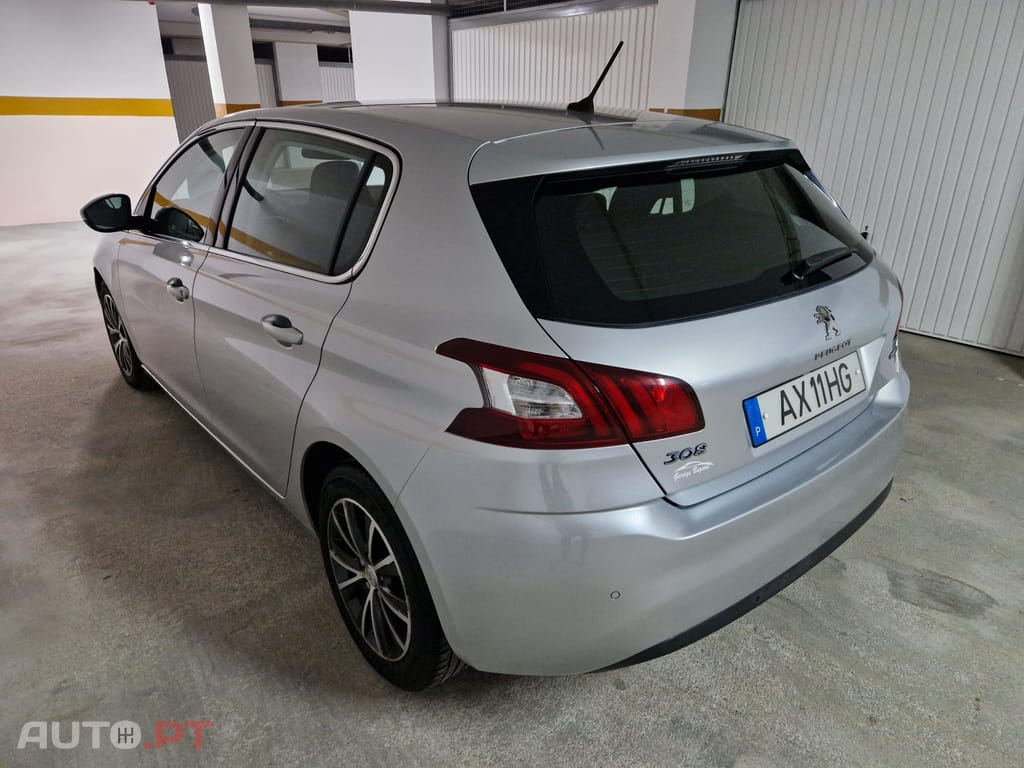 Peugeot 308 1.6 BlueHDi Allure EAT6