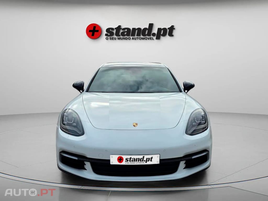 Porsche Panamera 4S