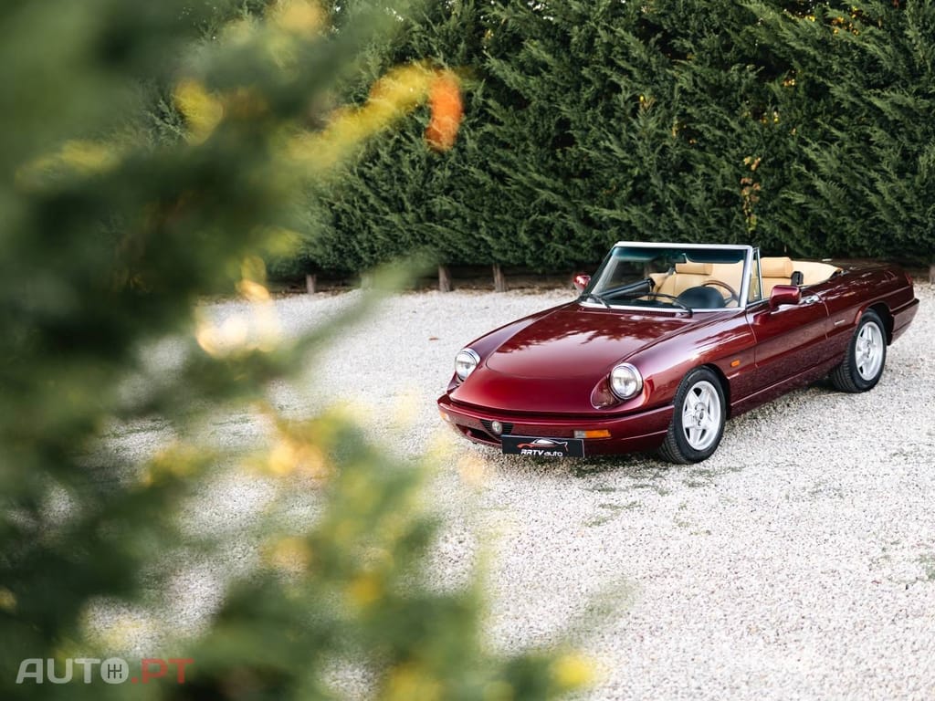 Alfa Romeo Spider 2.0