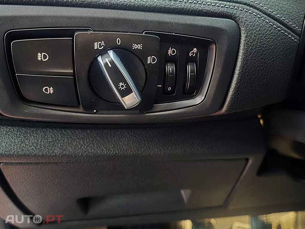 BMW 216 d Line Sport — fotografia 22