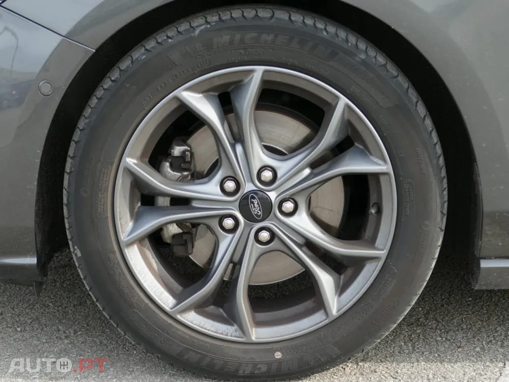 Ford Focus SW 1.5 TDCi EcoBlue ST-Line