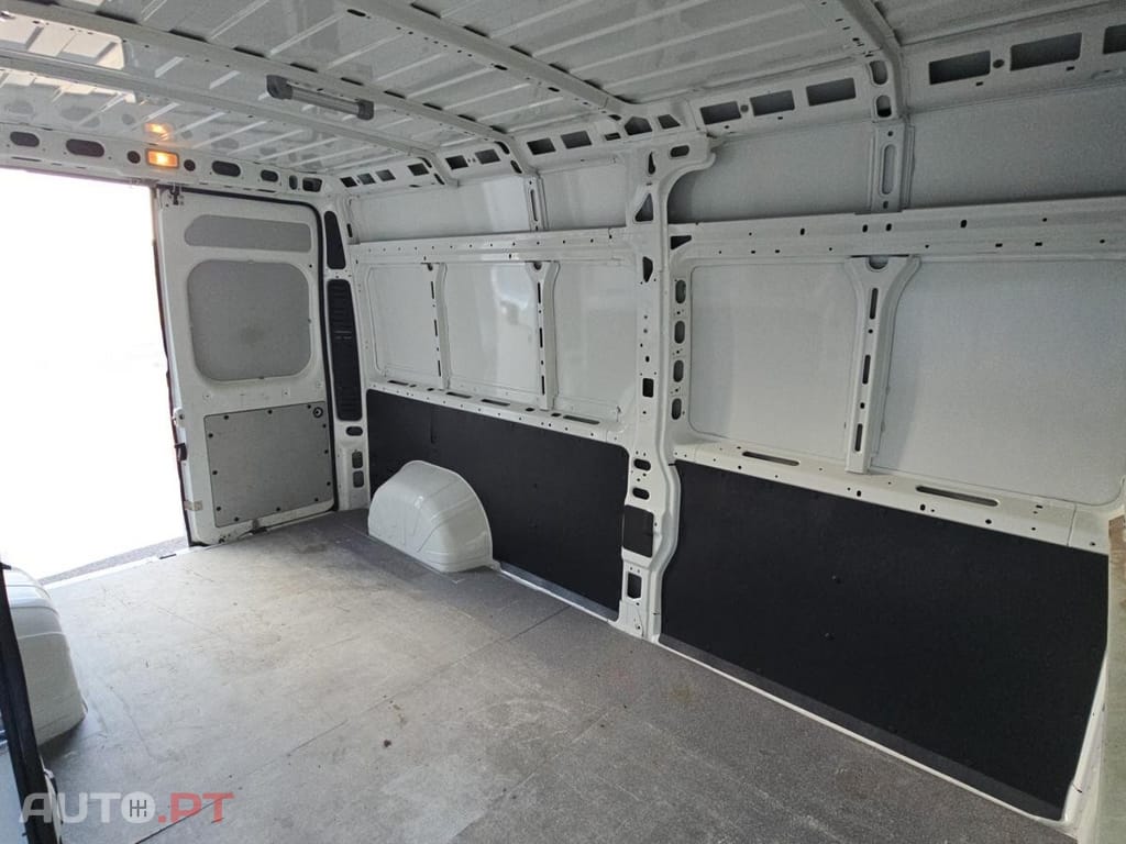 Citroen Jumper 35 L3H2 BlueHDi S&S Driver