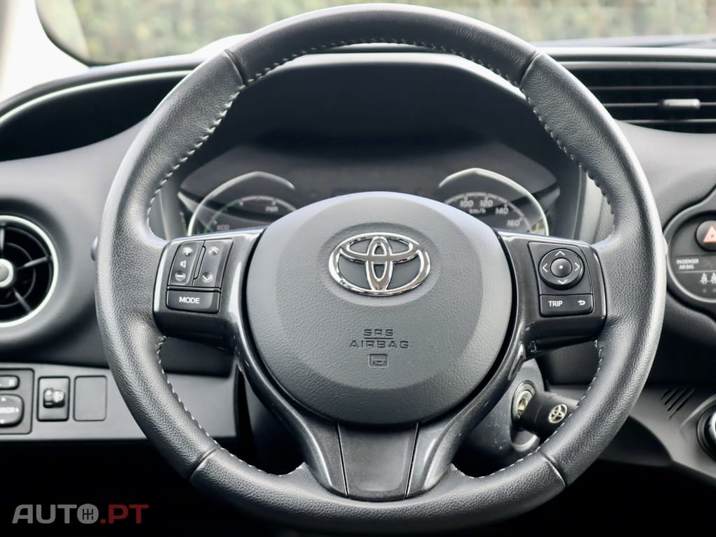 Toyota Yaris 1.5 HSD 20 Anos