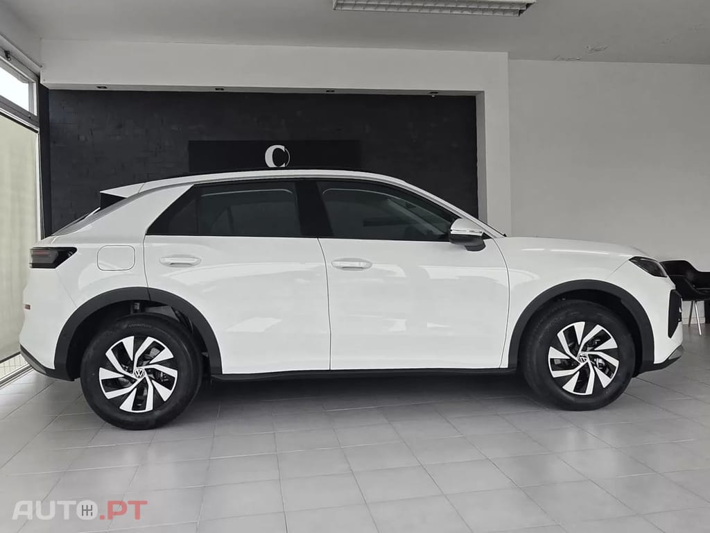 Volkswagen T-Roc 1.5 eTSI Trend DSG