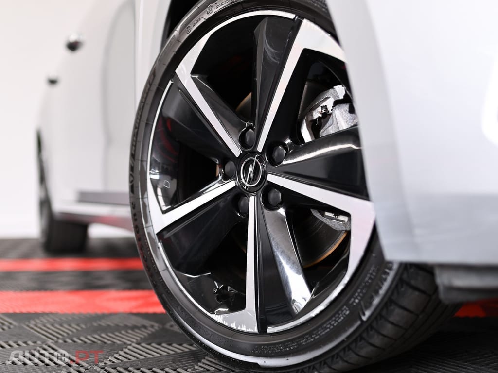 Opel Astra Sports Tourer 1.2 T GS Line