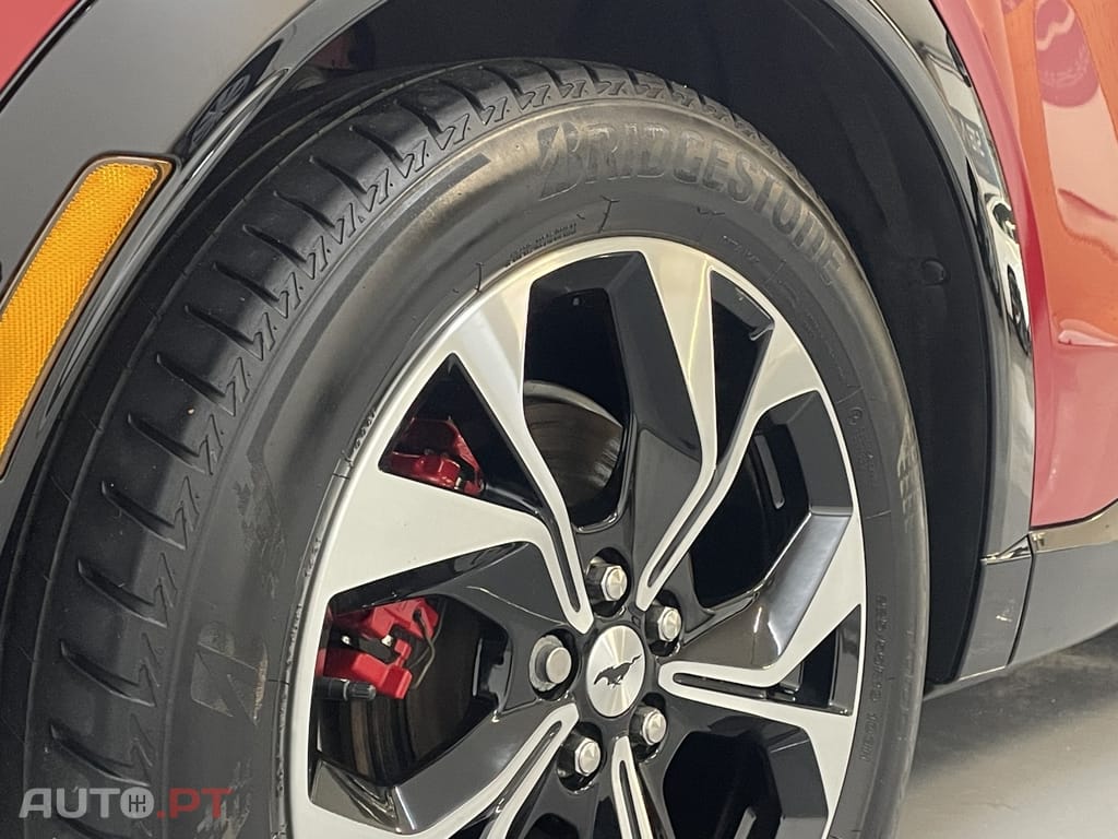 Ford Mustang Mach-E 98.7 kWh Premium AWD
