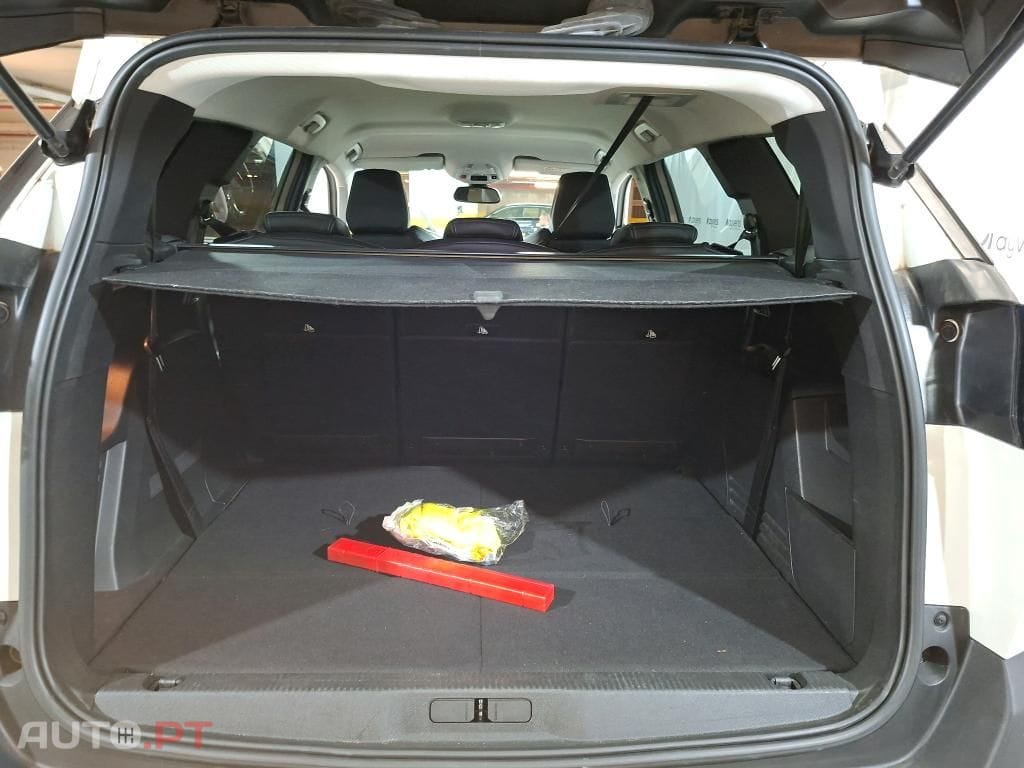 Peugeot 5008 1.5 BlueHDi Allure