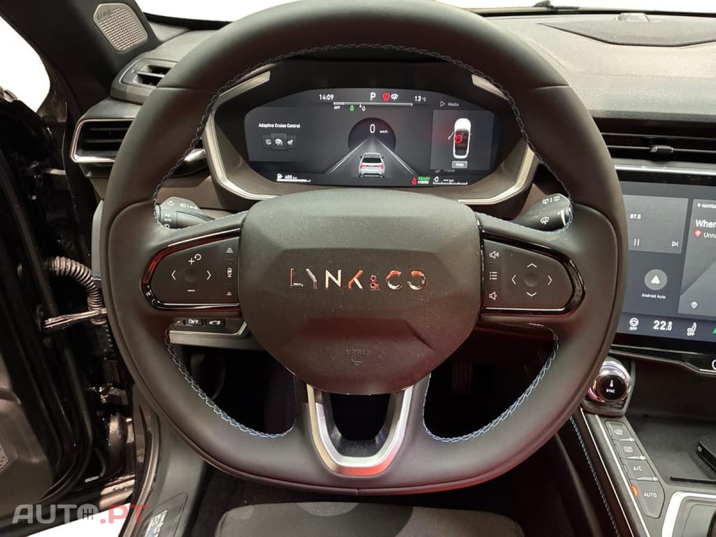Lynk & Co 01 PHEV