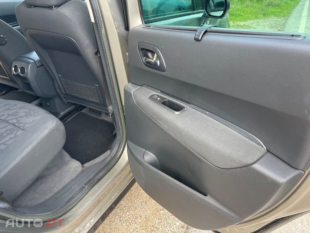 Peugeot 3008 1.6 e-HDi Style 2-Tronic