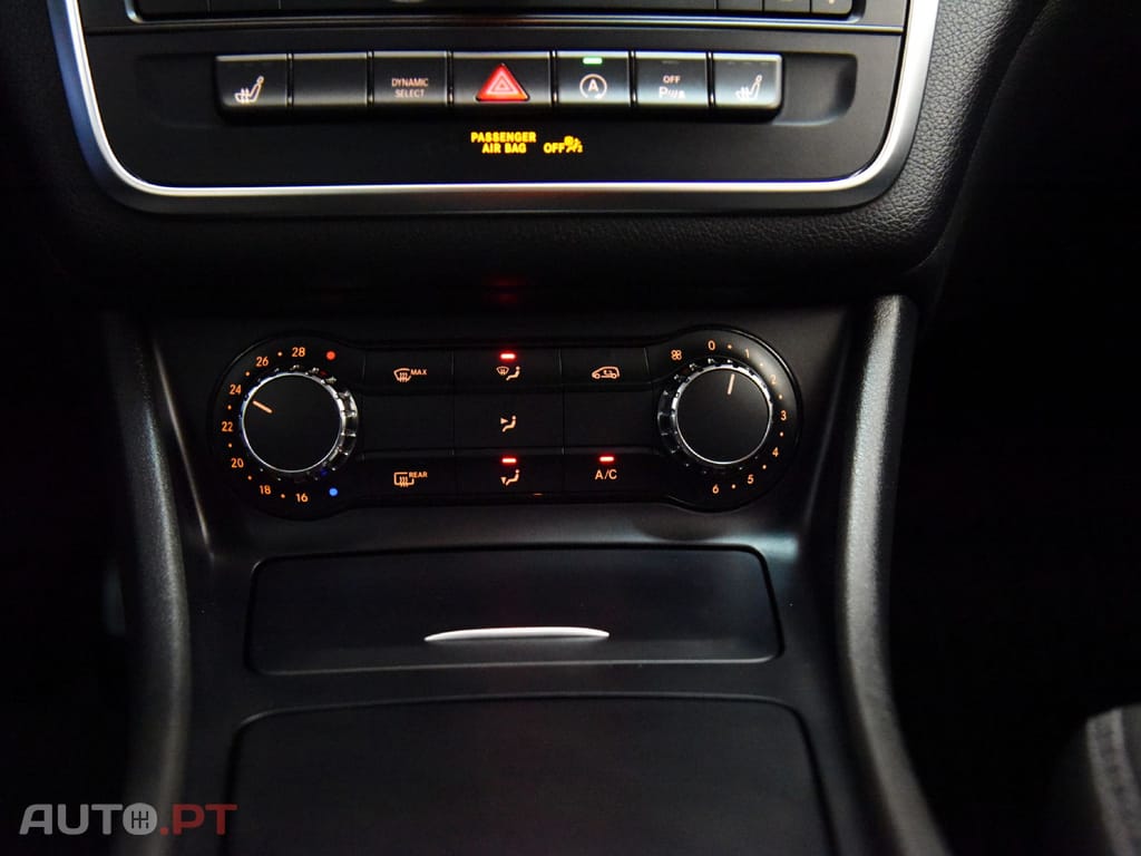 Mercedes-Benz GLA 180 D 7G-DCT URBAN